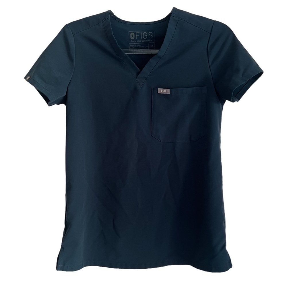 Figs Top Bundle - Picture 2 of 4